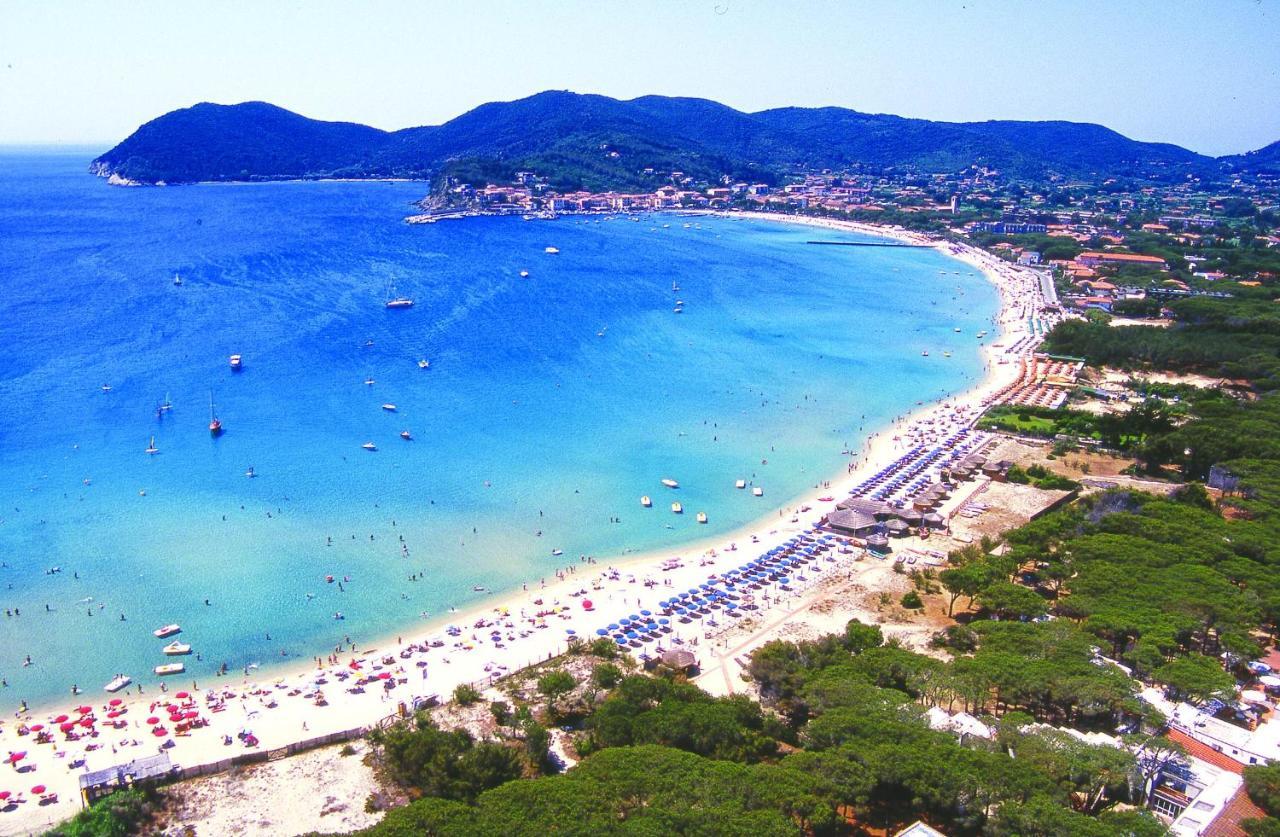 Aethalia - a 300mt dal mare Apartment Marina di Campo Bagian luar foto